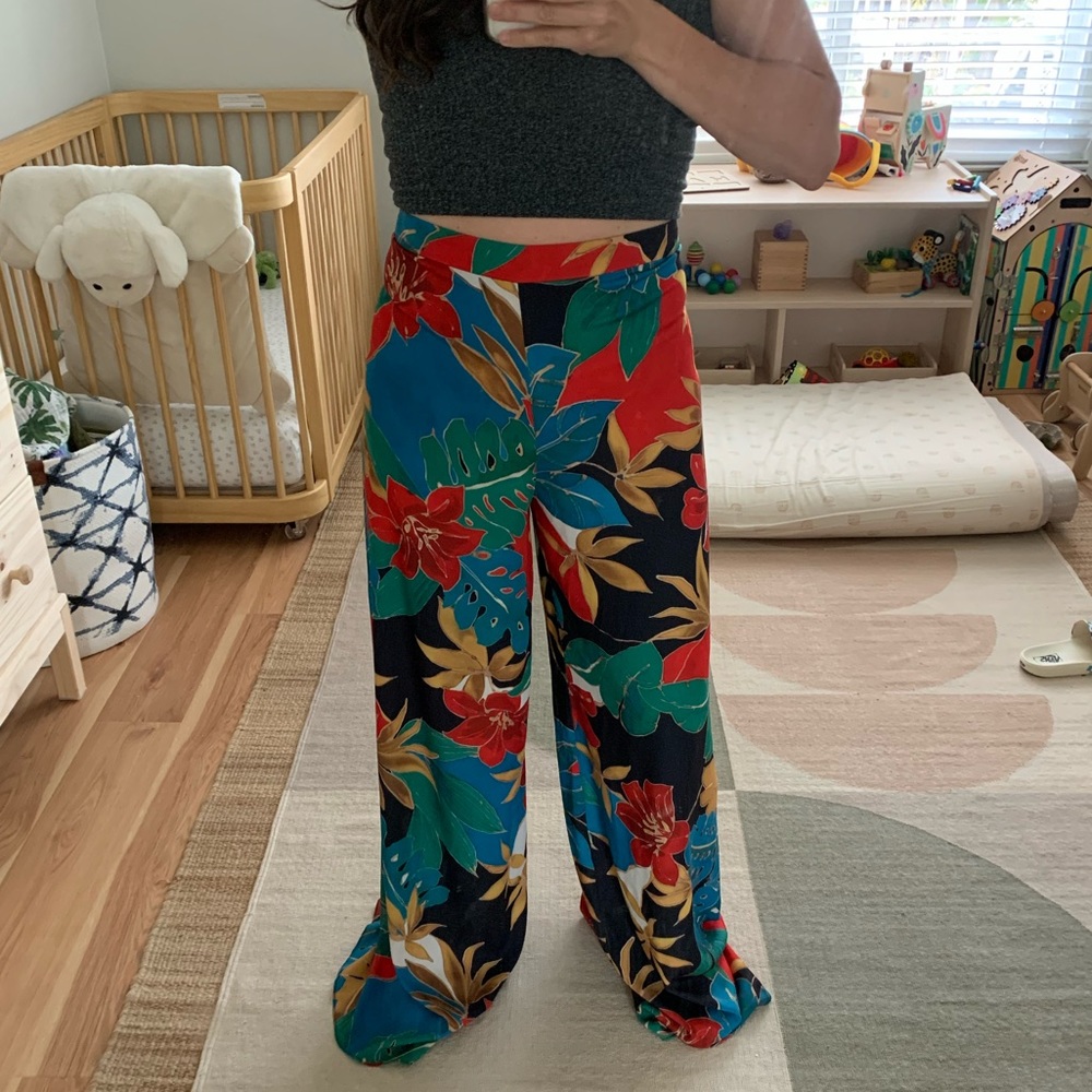 Alice & Olivia silky wide leg floral pant